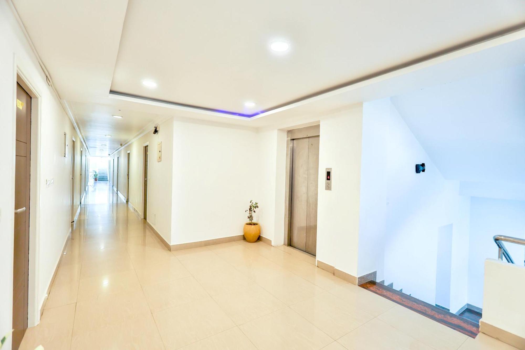 Hotel Golden Bliss Пондичери Екстериор снимка